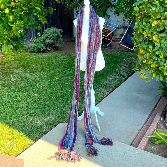 LONG RED GRAY SILVER PURPLE METALLIC SCARF - OVER 3 FEET LONG!!! WARM WI… - Picture 4 of 8